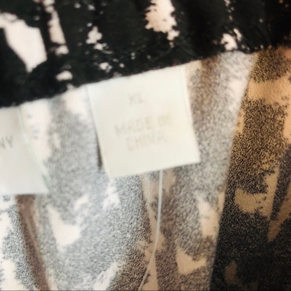 NWT Women’s New York & Company Pants. Size XL. - Picture 5 of 6